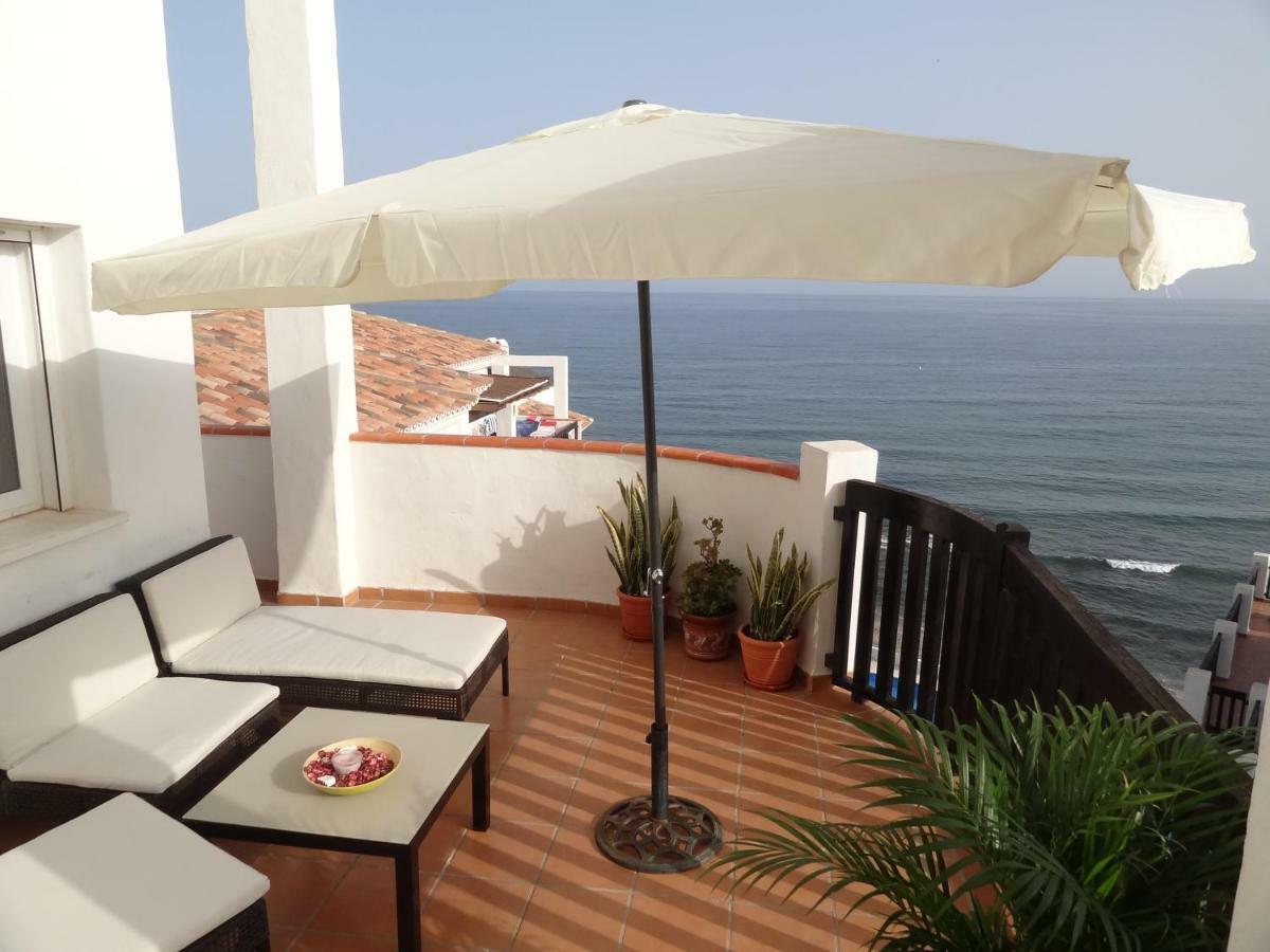 Beachfront Penthouse Apartment With Large Terrace And Breathtaking Sea Views Close To Marbella Spain Sitio de Calahonda Extérieur photo
